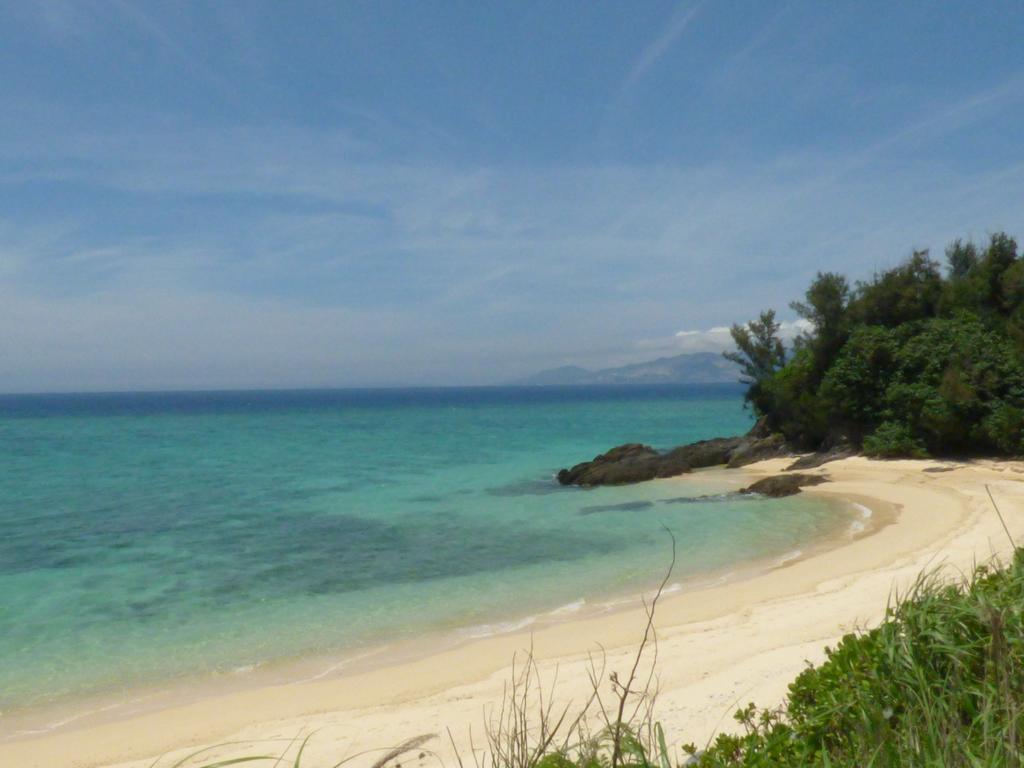 Hotel Tropical Surf House Okinawa à Onna Extérieur photo