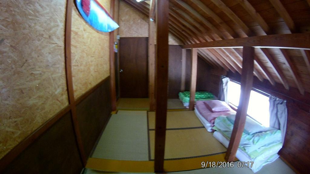 Hotel Tropical Surf House Okinawa à Onna Extérieur photo