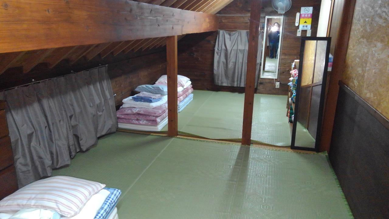 Hotel Tropical Surf House Okinawa à Onna Extérieur photo